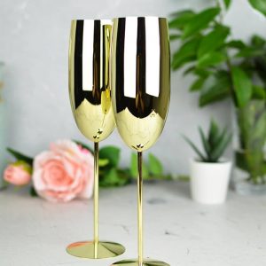 Gold Champagne Glasses – Elegant Disposable Drinkware