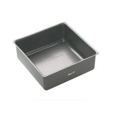 SQUARE REMOVABLE BOTTOM BAKING TIN